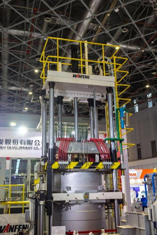 萬豐科技攜多款重磅產品亮相，賦能鑄造智能裝備與農家樂休閑觀光服務融合創新